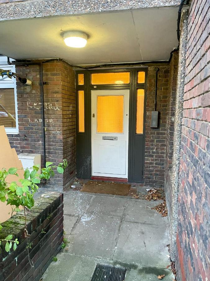 Flat 4, Kingsbury House Villa London Eksteriør bilde